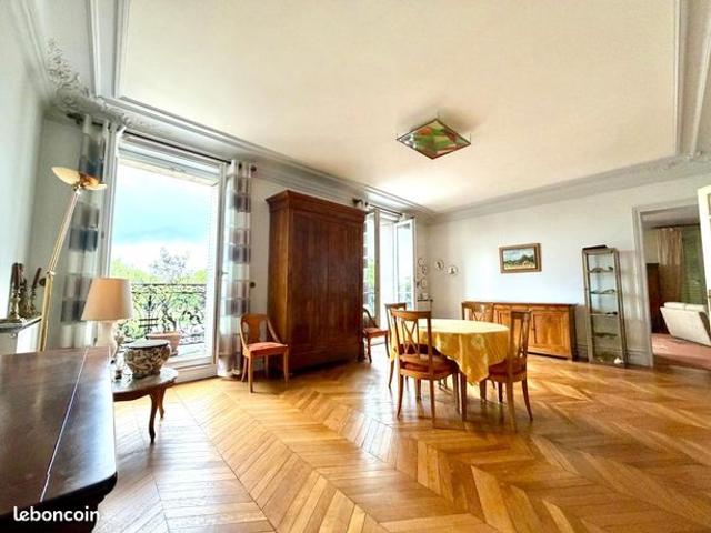 Appartement 6 pièces 150 m²