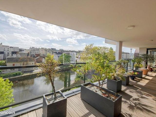 Appartement 6 pièces 150 m²