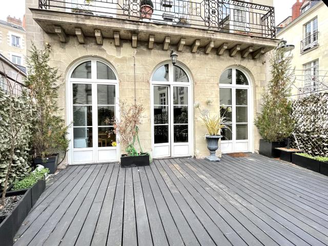 Appartement 6 pièces 150 m²
