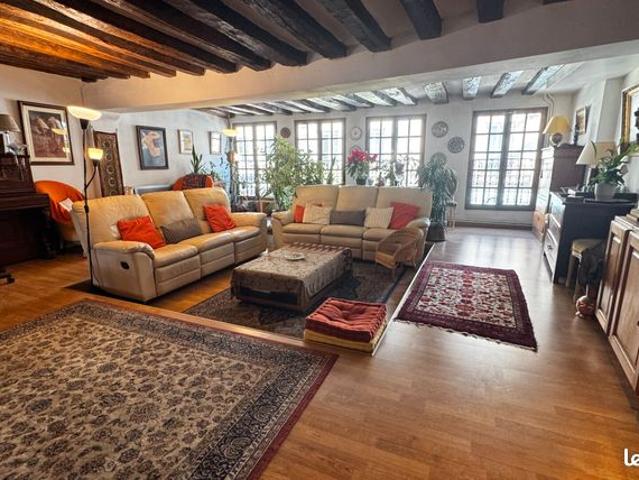 Appartement 6 pièces 150 m²