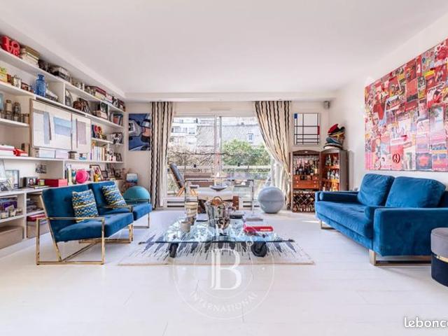 Appartement 6 pièces 151 m²