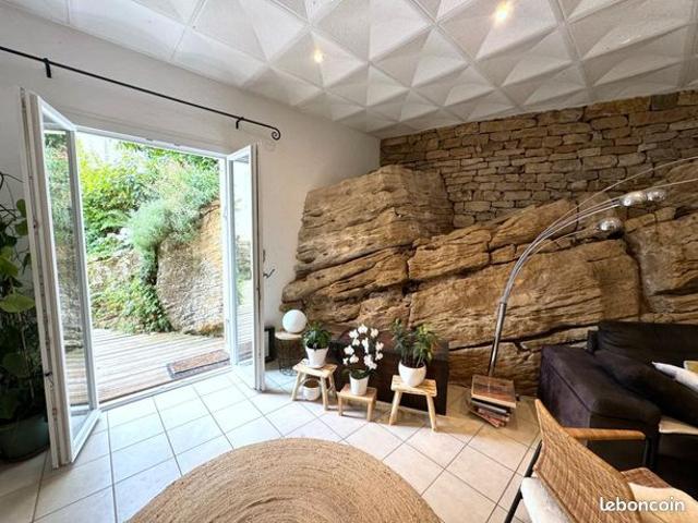 Appartement 6 pièces 151 m²
