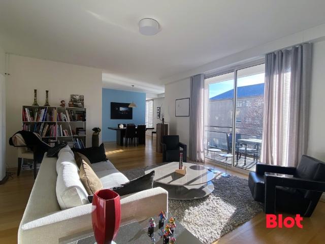 Appartement 6 pièces 151 m²