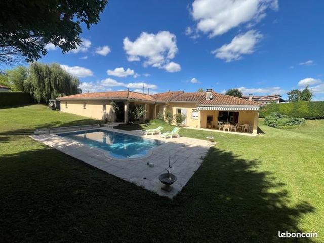 Villa 6 pièces 152 m²