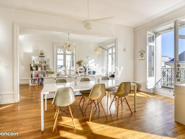 Appartement 6 pièces 153 m²