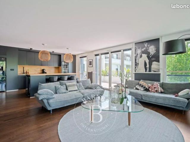 Appartement 6 pièces 153 m²