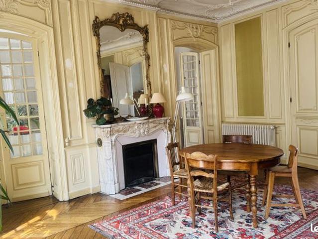 Appartement 6 pièces 154 m²