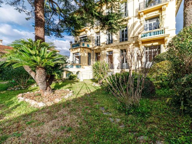 Appartement 6 pièces 154 m²