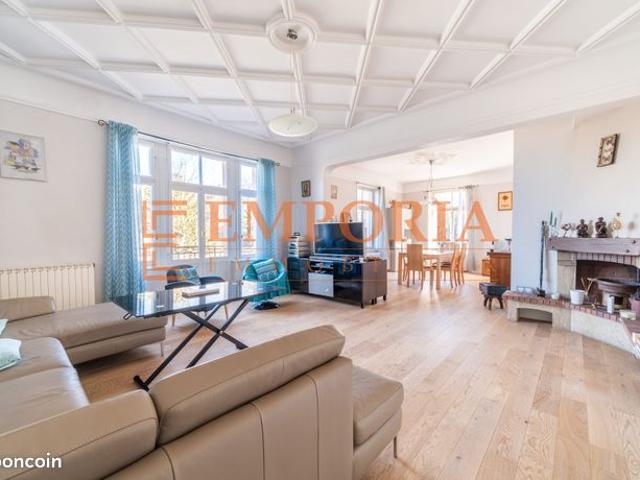Appartement 6 pièces 155 m²