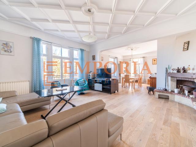 Appartement 6 pièces 155 m²