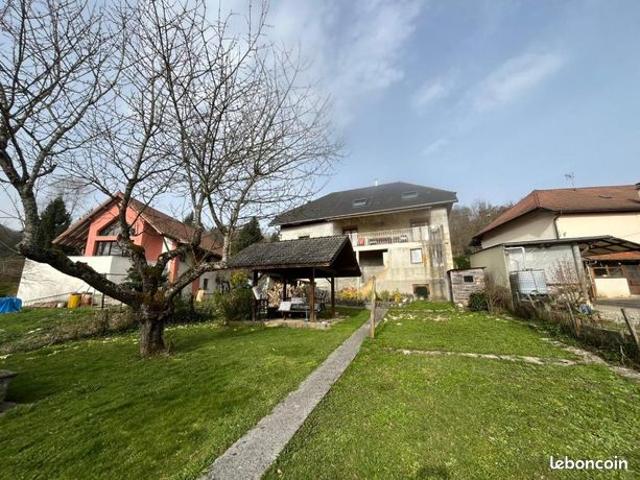 Appartement 6 pièces 155 m²