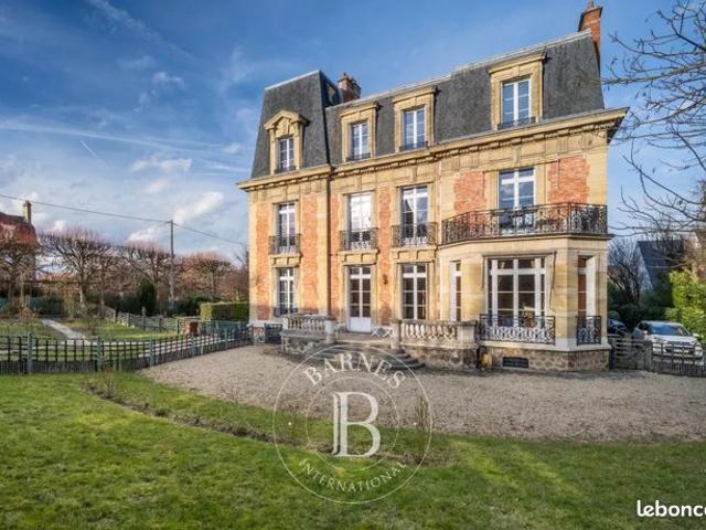 Appartement 6 pièces 155 m²