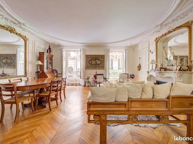 Appartement 6 pièces 155 m²