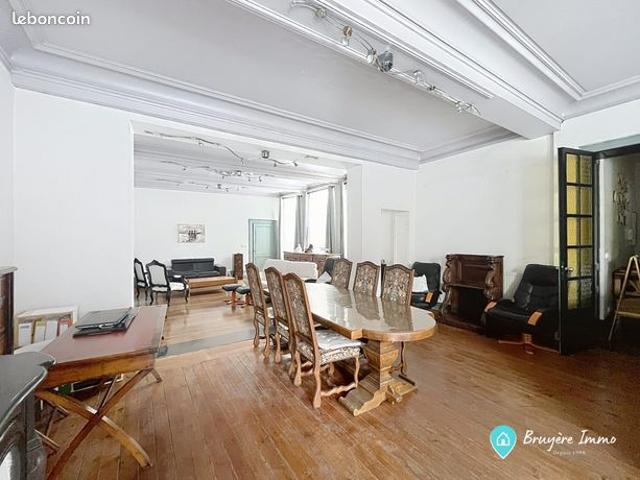 Appartement 6 pièces 155 m²