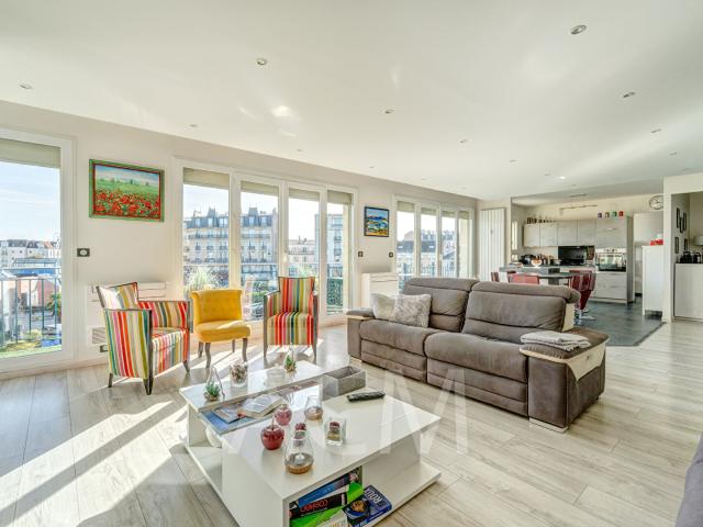 Appartement 6 pièces 156 m²