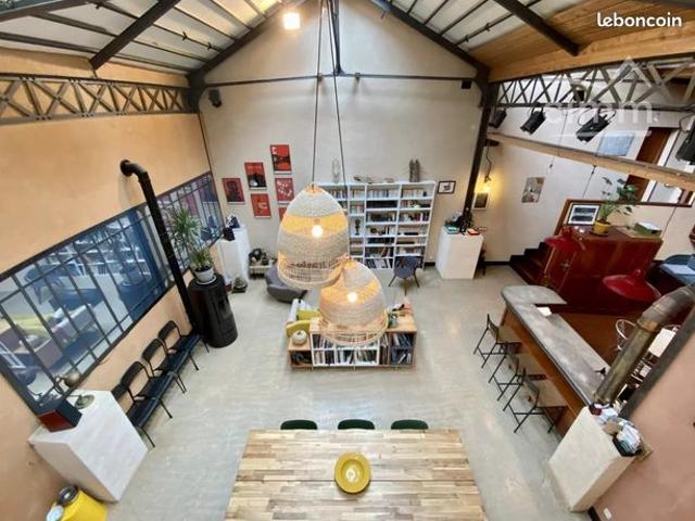 Appartement 6 pièces 157 m²