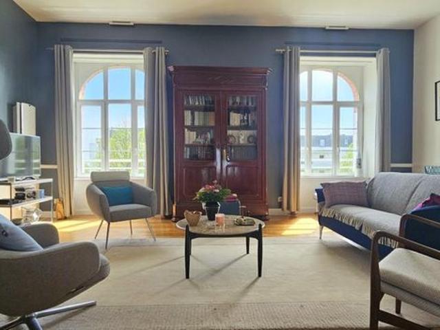 Appartement 6 pièces 157 m²
