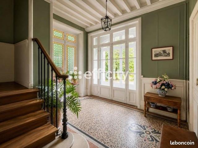 Appartement 6 pièces 157 m²