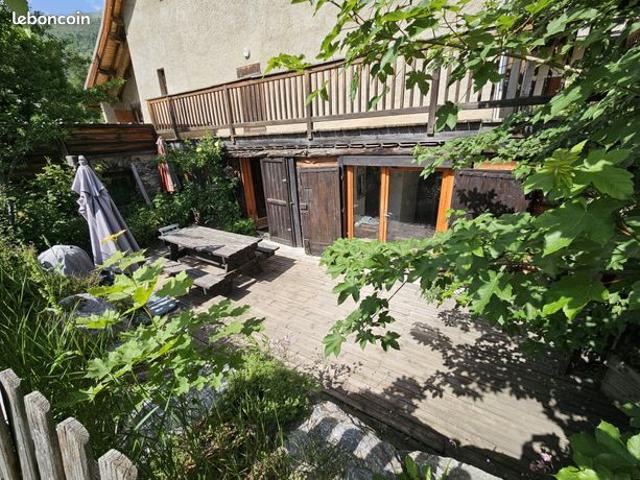 Appartement 6 pièces 158 m²