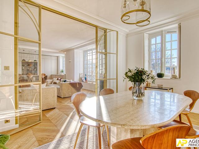 Appartement 6 pièces 158 m²