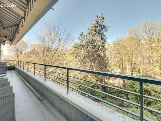 Appartement 6 pièces 159 m²