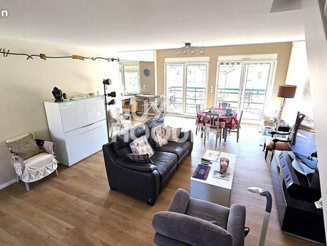 Appartement 6 pièces 159 m²