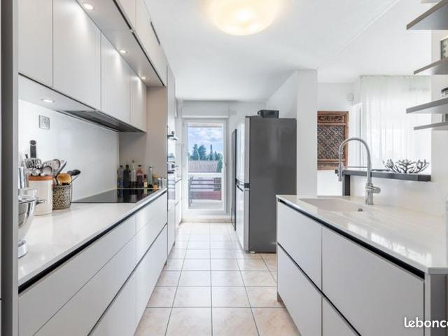 Appartement 6 pièces 159 m²