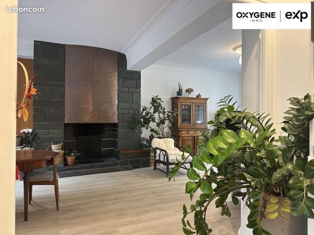 Appartement 6 pièces 159 m²
