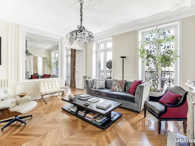 Appartement 6 pièces 161 m²