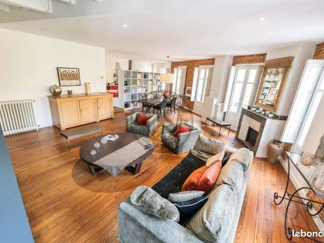 Appartement 6 pièces 161 m²