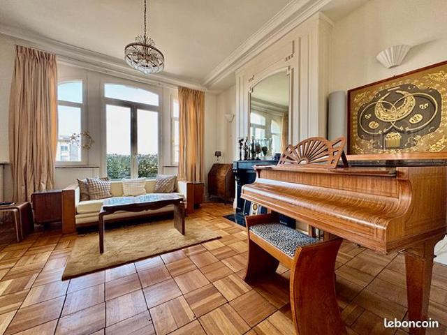 Appartement 6 pièces 162 m²