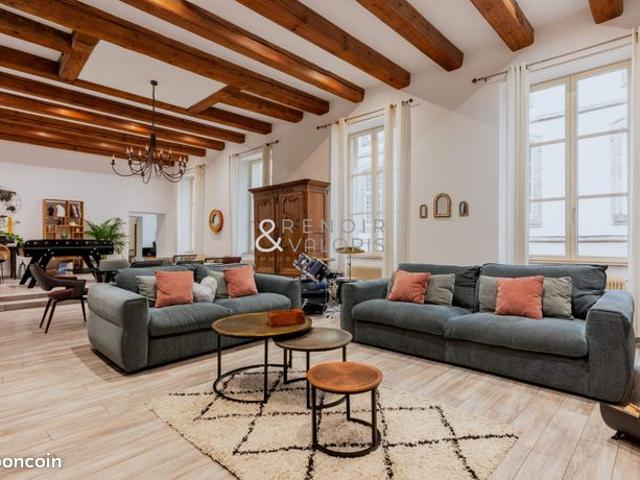Appartement 6 pièces 162 m²