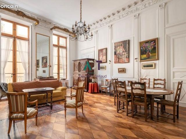 Appartement 6 pièces 163 m²