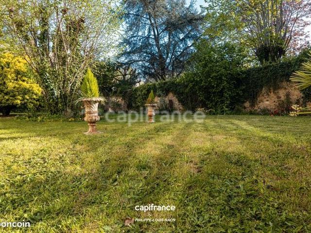 Appartement 6 pièces 165 m²