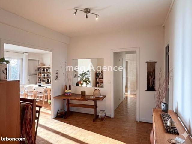 Appartement 6 pièces 165 m²