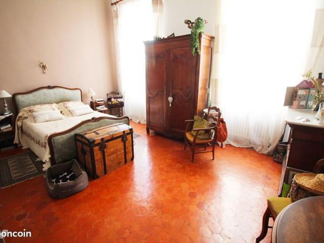 Appartement 6 pièces 165 m²