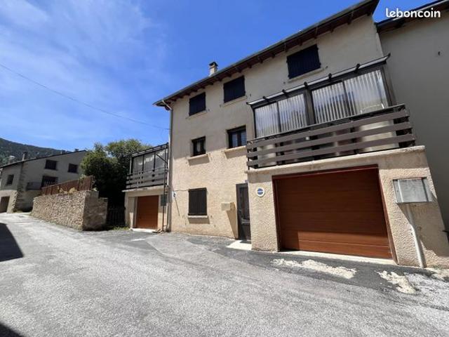 Appartement 6 pièces 166 m²