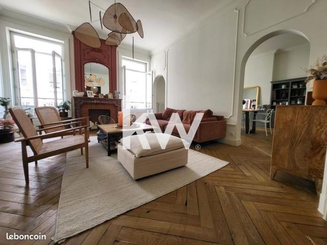 Appartement 6 pièces 166 m²