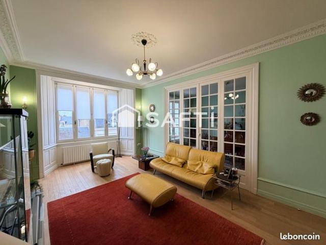 Appartement 6 pièces 166 m²