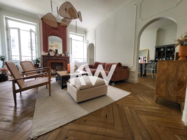 Appartement 6 pièces 166 m²