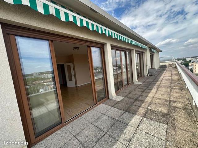 Appartement 6 pièces 166 m²