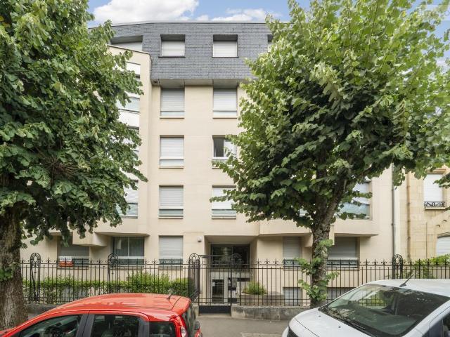 Appartement 6 pièces 167 m²