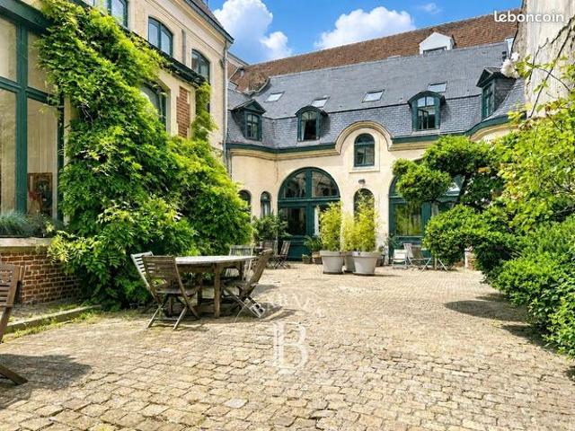 Appartement 6 pièces 168 m²