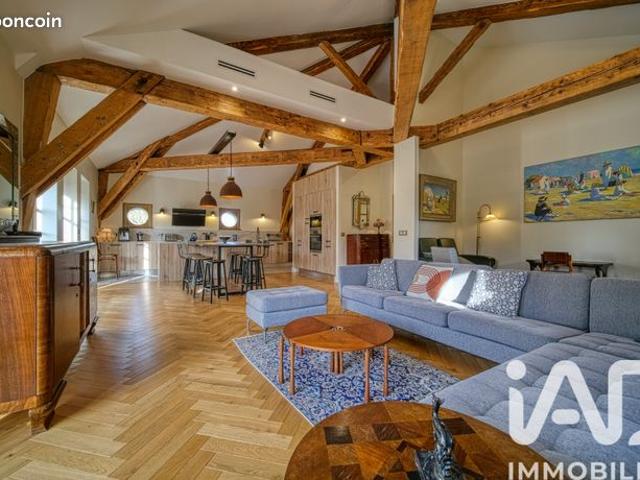 Appartement 6 pièces 168 m²
