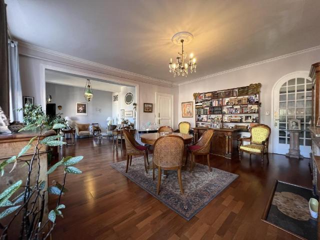 Appartement 6 pièces 170 m²