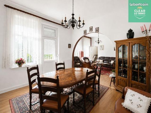 Appartement 6 pièces 171 m²