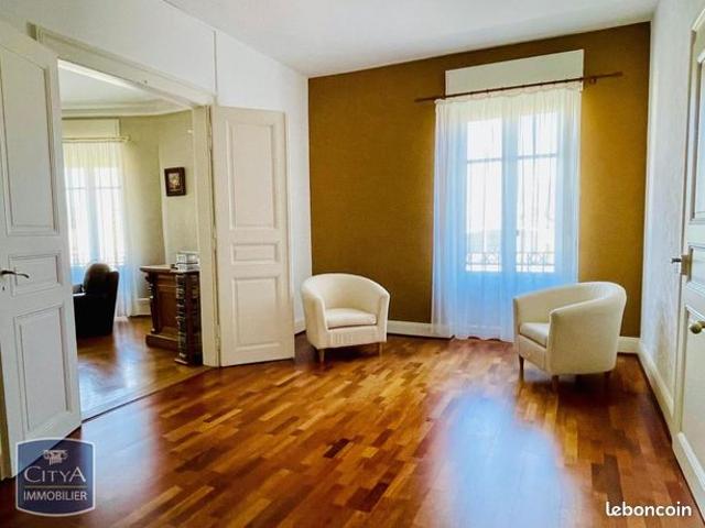 Appartement 6 pièces 172 m²