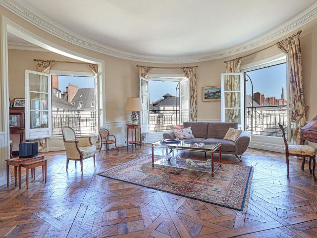 Appartement 6 pièces 173 m²