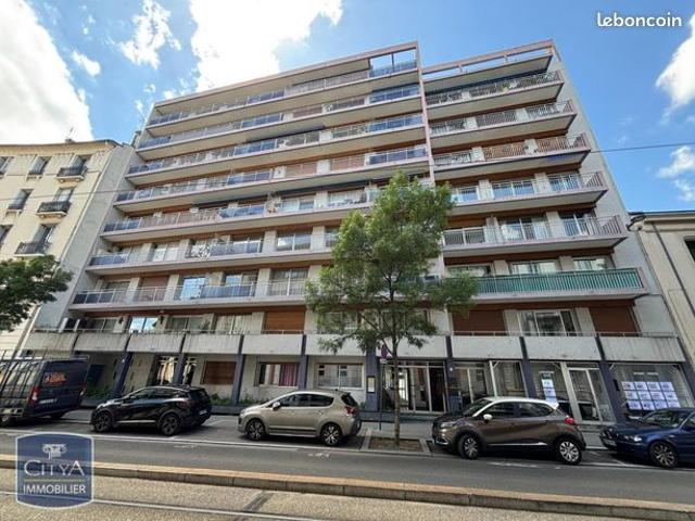 Appartement 6 pièces 173 m²