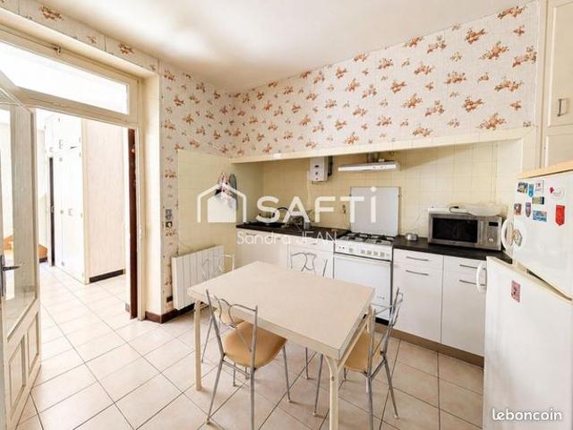 Appartement 6 pièces 173 m²